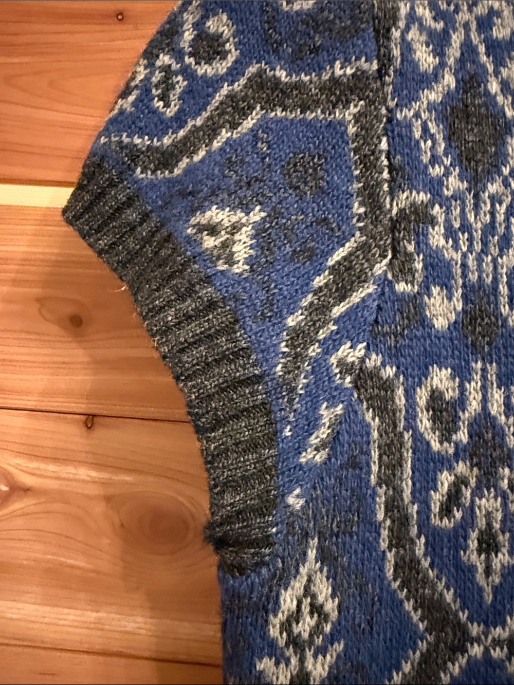 Sundance Blue and Gray Short-Sleeve Lambswool Knit Midi Dress - Picture 4 of 6